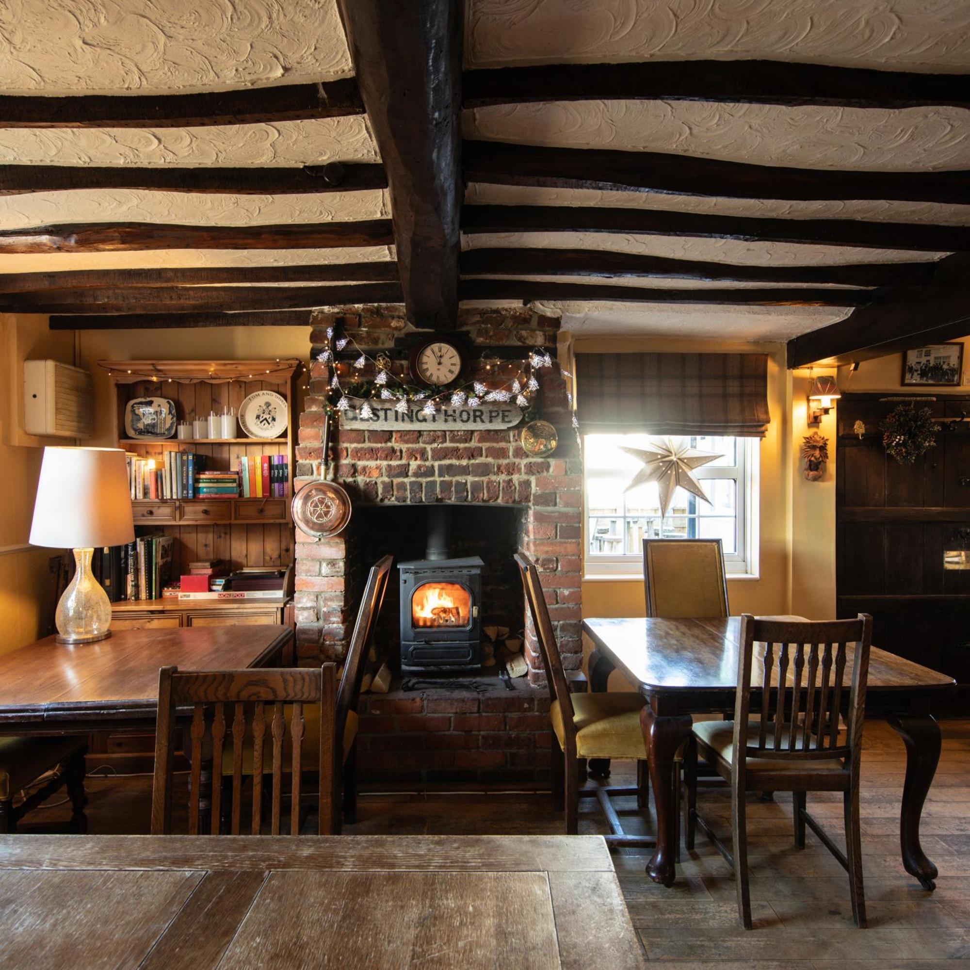 Inn The Pheasant Public House & 5*