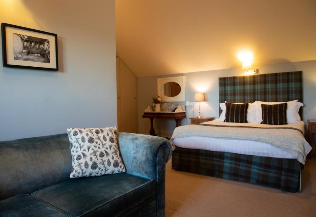 The Pheasant Public House & 5*
